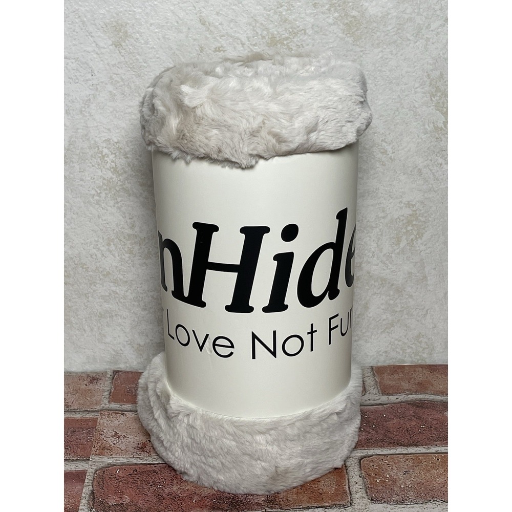 UnHide Lil Marsh Faux Fur Small Blanket Cream  50x60  NEW